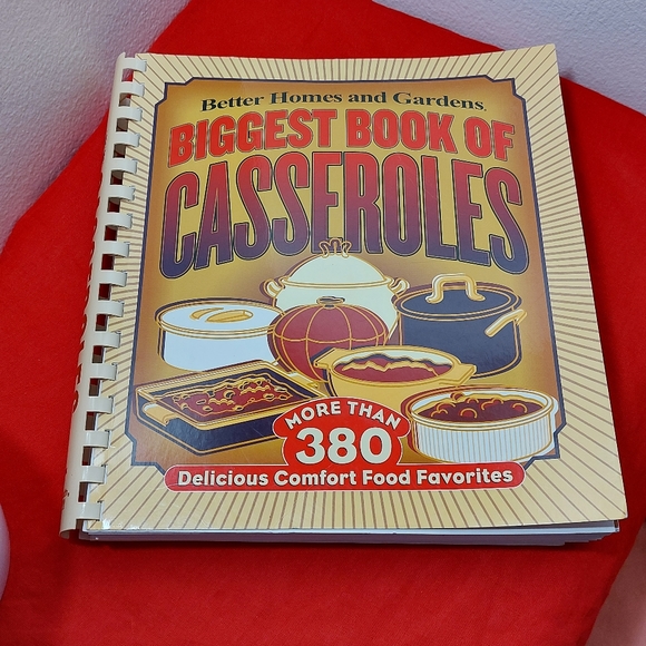 Better Homes and Gardens Biggest Book of Casseroles - Picture 3 of 10